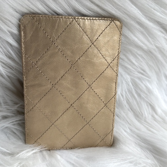 Rare CHANEL Quilted Wallet Lambskin Metallic ID Card Holder Gold Pink 2011 - Picture 3 of 7